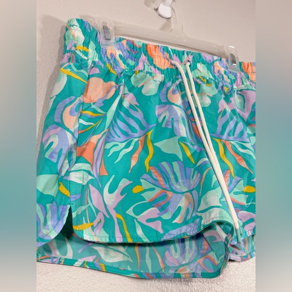 Eddie Bauer Shorts Elastic Tropical Teal Multi Athletic Vacation Beach Women M - Picture 2 of 7